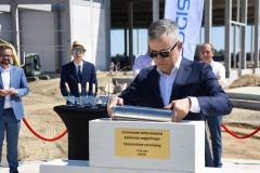 FM-Logistic-7